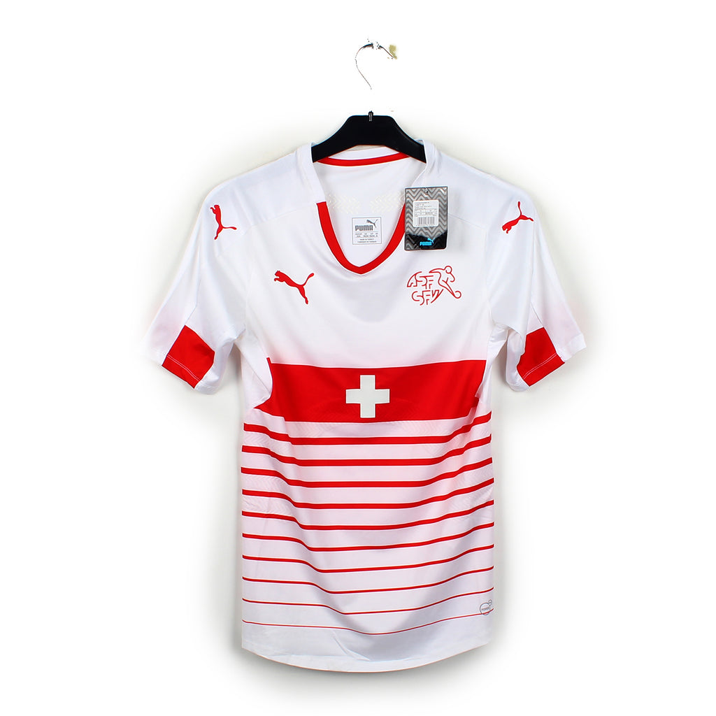 2016/18 - Suisse (M) [stock pro]