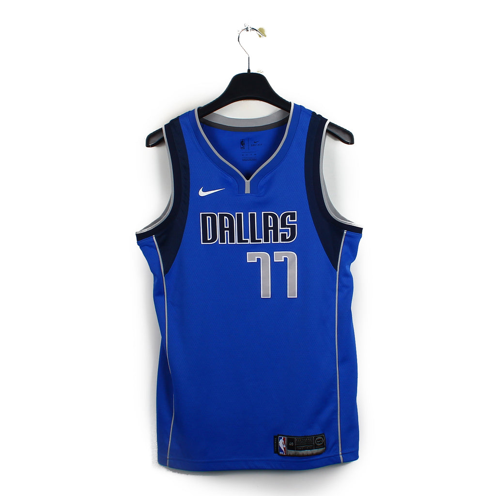 2018/19 - Dallas Mavericks - Doncic #77 (S)