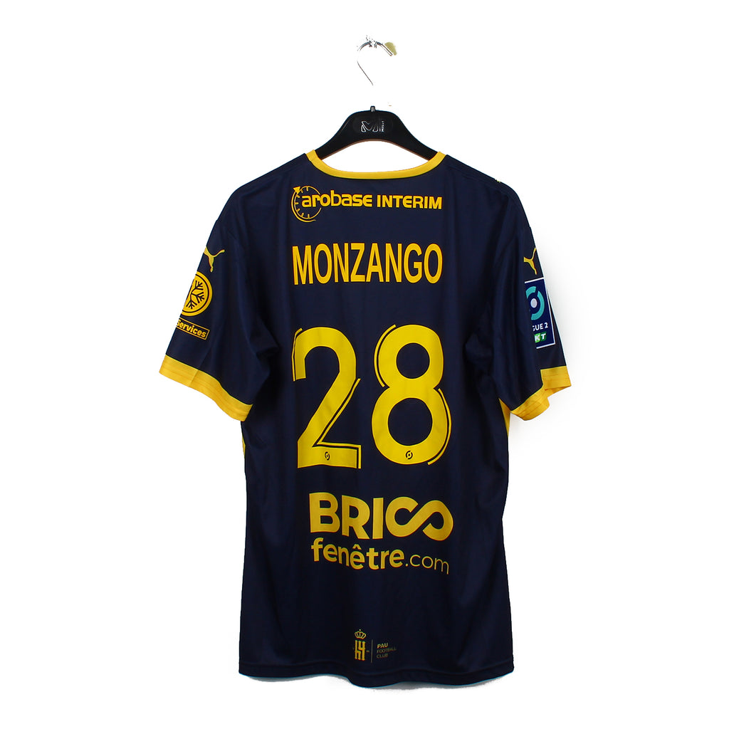 2022/23 - Pau FC - Monzango #28 (L)