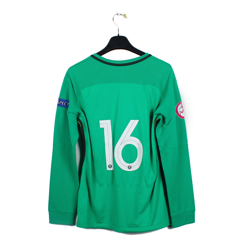 2016 - Equipe de France #16 (L femme) [stock pro]
