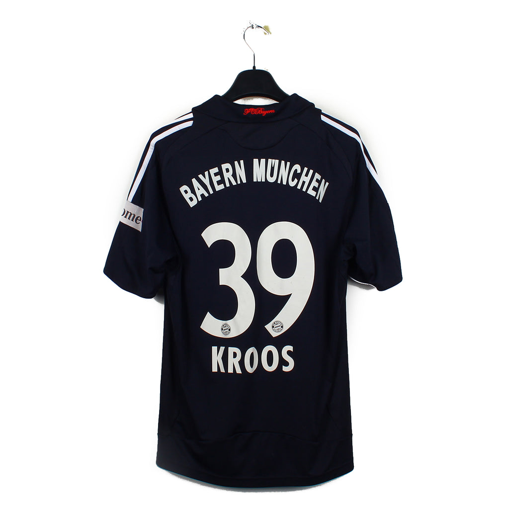 2008/10 - Bayern Munich - Kroos #39 (M)
