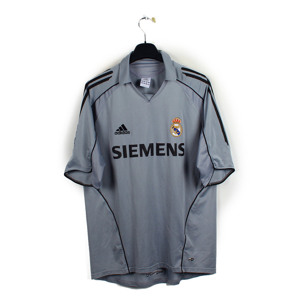 2005/06 - Real Madrid - Robinho #10 (L)