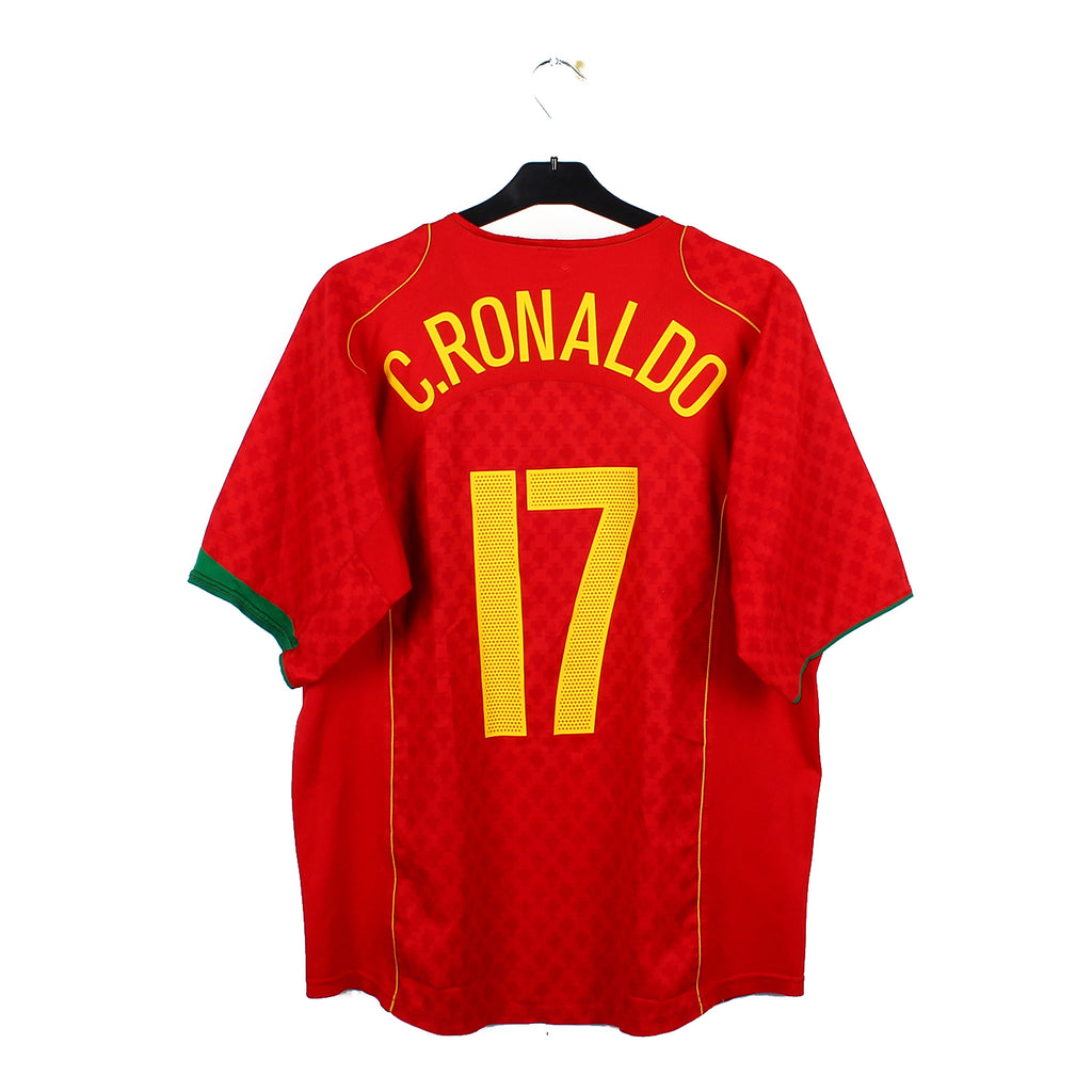 2004/06 - Portugal - C.Ronaldo #17 (S)