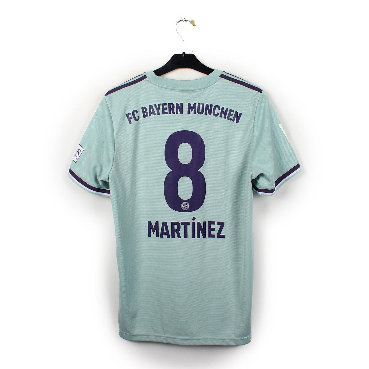 2018/19 - Bayern Munich - Martinez #8 (L)