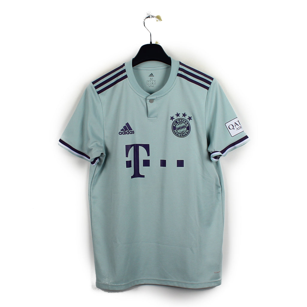 2018/19 - Bayern Munich - Goretzka #18 (M)