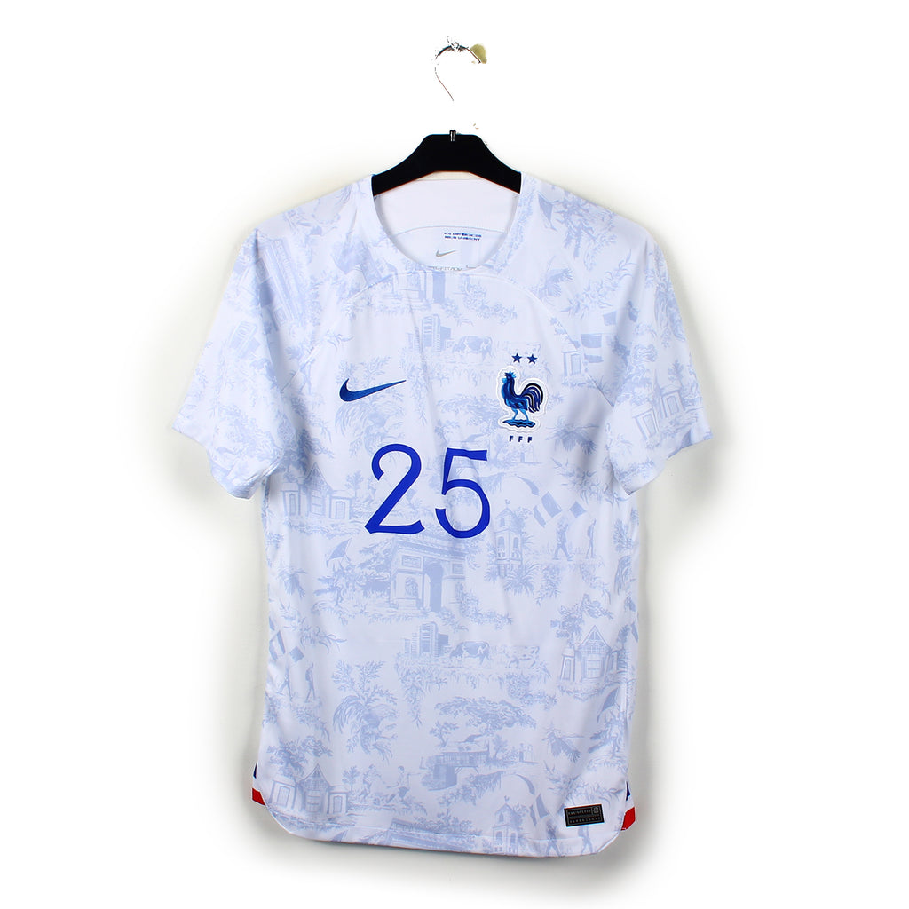 2022/23 - Equipe de France - Camavinga #25 (L)