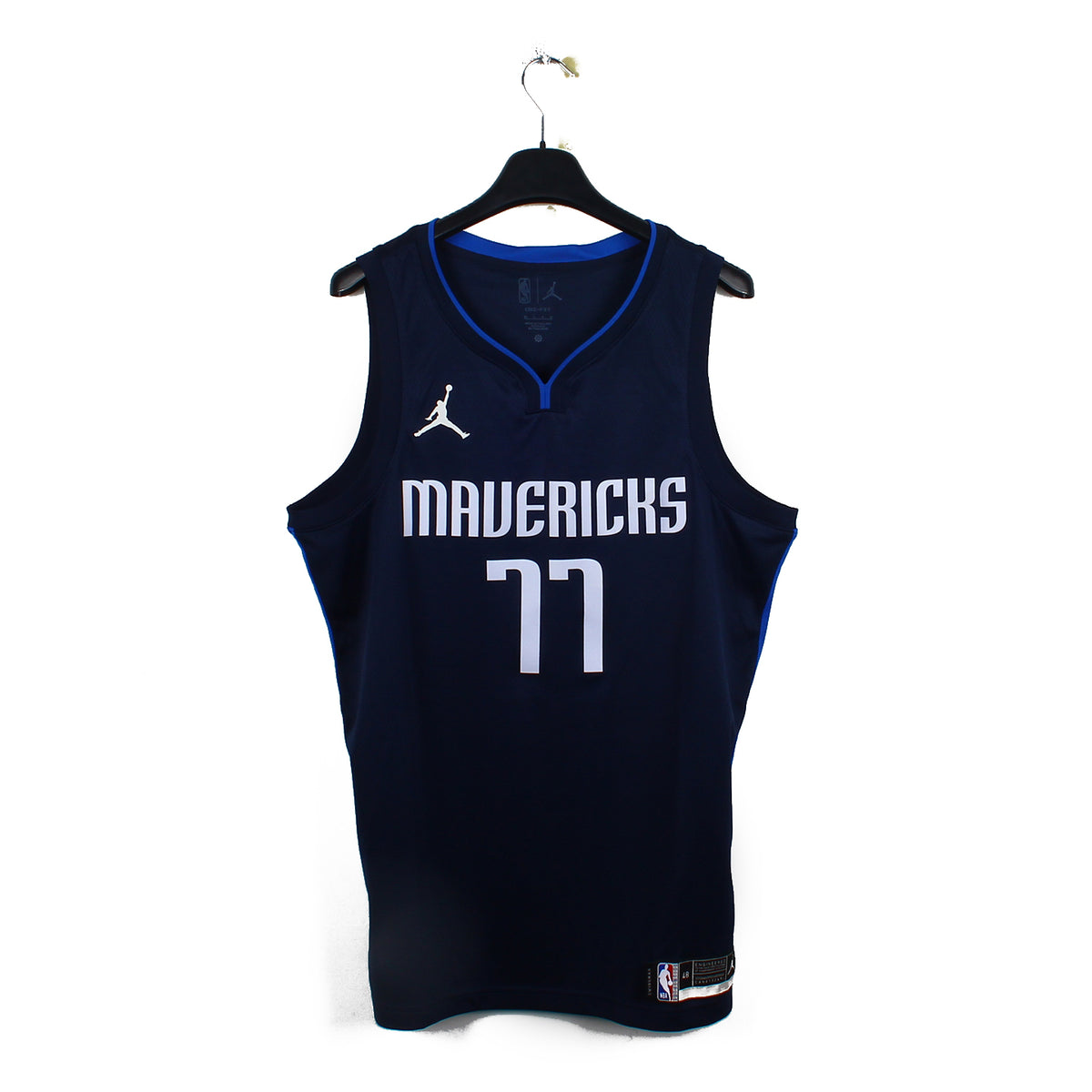 2022/23 - Dallas Mavericks - Doncic #77 (L)