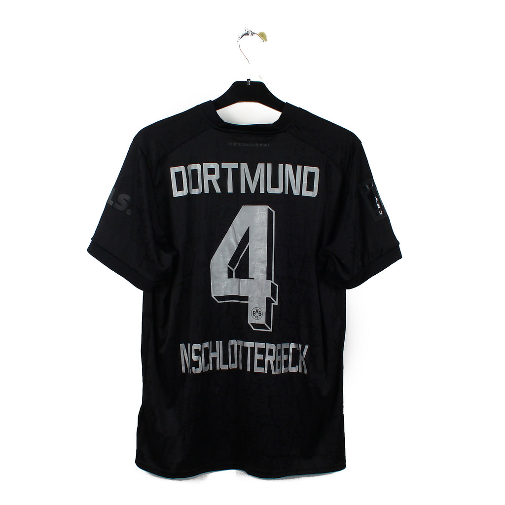 2022/23 - Dortmund - N.Schlotterbeck #4 (L) *spécial*