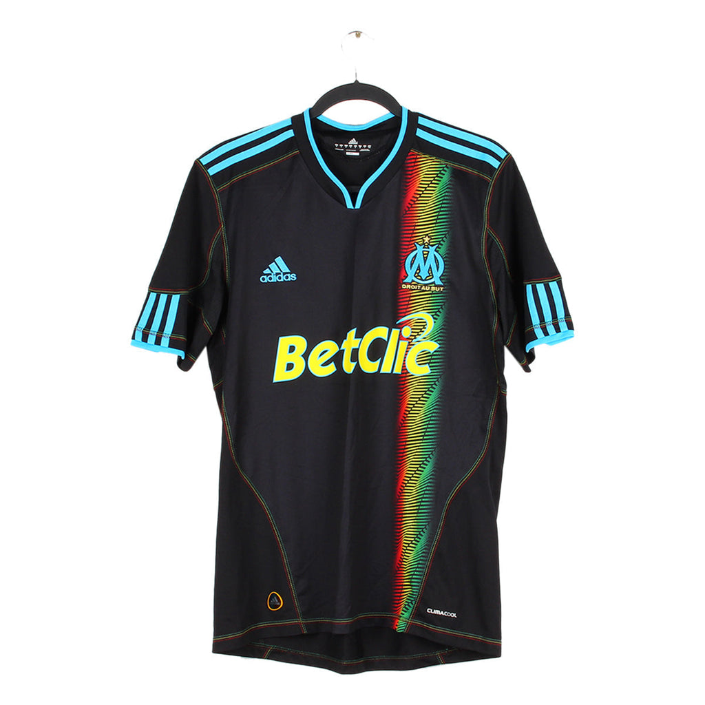 2010/11 - OM (L)
